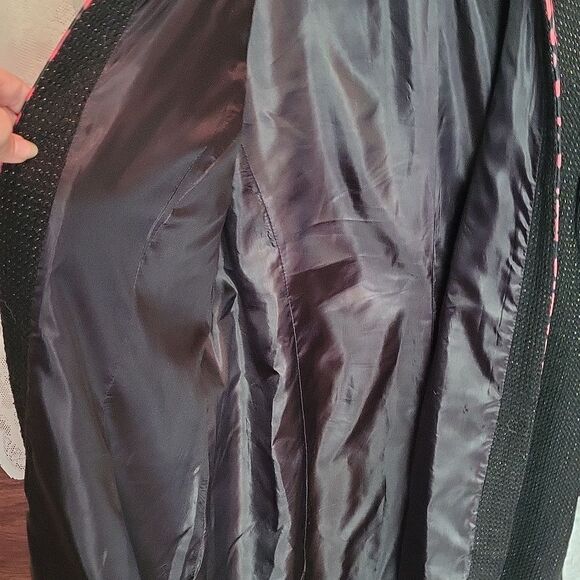 Ashro Black Trench Coat with Faux Red Leopard Print Trim, Gold Threading Size 20 - Picture 13 of 14